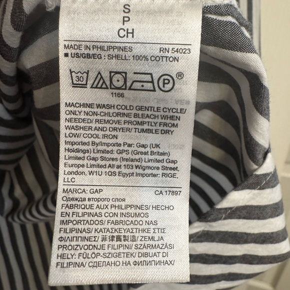 GAP Fitted Boyfriend Gray & White Stripe Button-Down Shirt | Size S - Picture 3 of 4